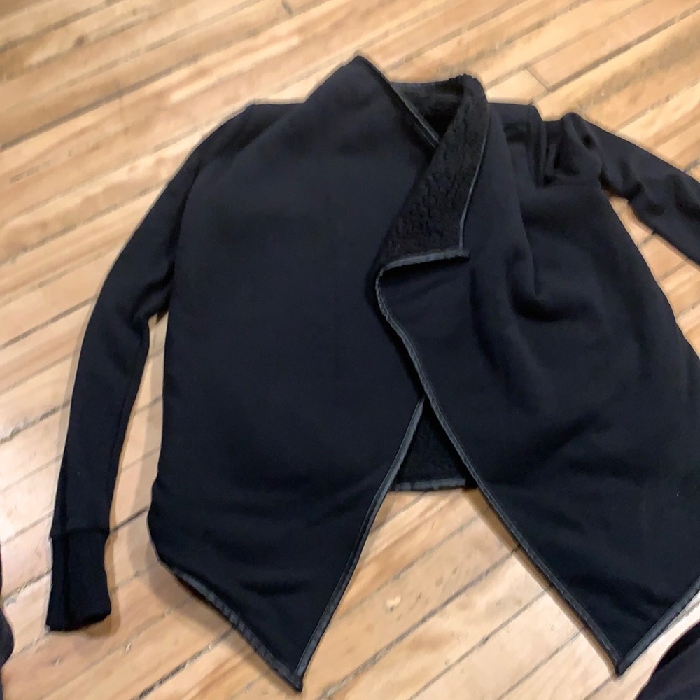 Fleece shrug Abercrombie and Fitch
